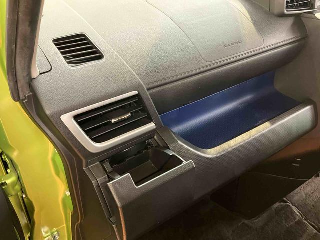 トールカスタムＧ　ＳＡII衝突被害軽減ブレーキ　横滑り防止装置　パノラマカメラ連動９インチフルセグナビ　ブルートゥース対応　ビルトインＥＴＣ　オートクルーズコントロール　バニティーミラー付き左右サンバイザー（千葉県）の中古車