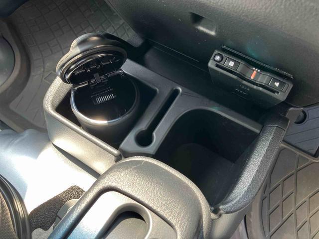 ハイゼットトラックエクストラSAIIIt衝突被害軽減ブレーキ CD/AUX 荷台三方開 荷台作業灯 LEDヘッドライト LEDフォグランプ パワーウィンド バッテリーカバー 工具箱(盗難防止キー付き) リヤスモークガラス キーレスエントリー(千葉県)の中古車