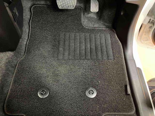 ムーヴキャンバスストライプスGスマアシ ダイハツ予防安全機能 置きラクボックス ホットカップホルダー 前席シートヒーター プッシュエンジンスタート キーフリーシステム 前後コーナーセンサー バニティーミラー付き左右サンバイザー(千葉県)の中古車