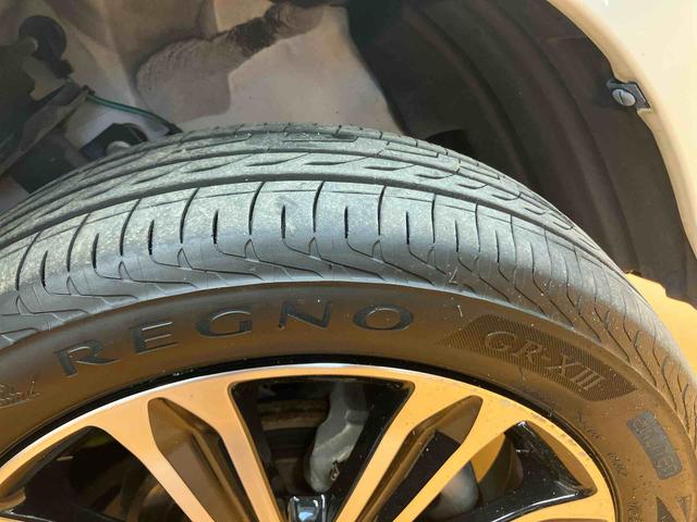 タントカスタムＲＳ　トップエディションＳＡIII衝突被害軽減ブレーキ　横滑り防止装置　バックカメラ連動８インチフルセグナビ　ＵＳＢ接続　ＨＤＭＩ接続　ビルトインＥＴＣ　運転席シートヒーター　オートライト　オートハイビーム　ミラクルオープンドア（千葉県）の中古車