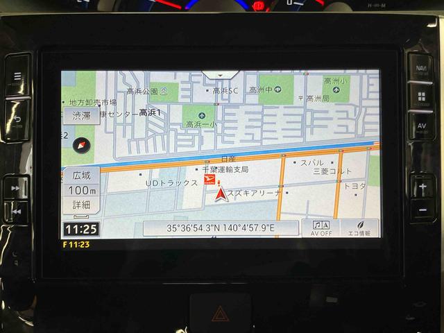 タントカスタムＲＳ　トップエディションＳＡIII衝突被害軽減ブレーキ　横滑り防止装置　バックカメラ連動８インチフルセグナビ　ＵＳＢ接続　ＨＤＭＩ接続　ビルトインＥＴＣ　運転席シートヒーター　オートライト　オートハイビーム　ミラクルオープンドア（千葉県）の中古車