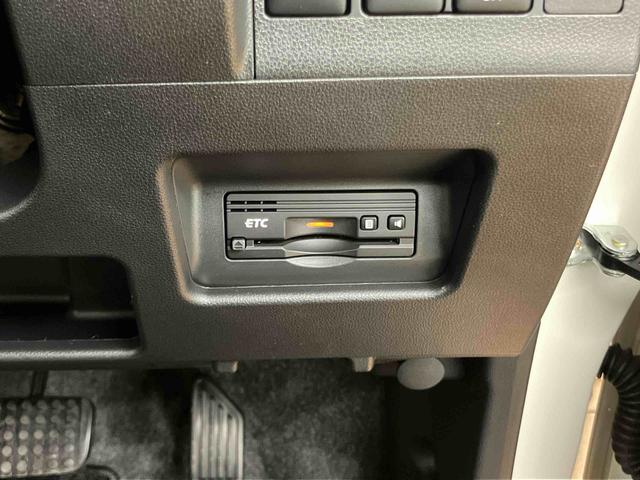 タントカスタムＲＳ　トップエディションＳＡIII衝突被害軽減ブレーキ　横滑り防止装置　バックカメラ連動８インチフルセグナビ　ＵＳＢ接続　ＨＤＭＩ接続　ビルトインＥＴＣ　運転席シートヒーター　オートライト　オートハイビーム　ミラクルオープンドア（千葉県）の中古車