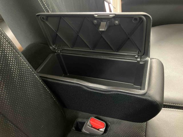 タントカスタムＲＳ　トップエディションＳＡIII衝突被害軽減ブレーキ　横滑り防止装置　バックカメラ連動８インチフルセグナビ　ＵＳＢ接続　ＨＤＭＩ接続　ビルトインＥＴＣ　運転席シートヒーター　オートライト　オートハイビーム　ミラクルオープンドア（千葉県）の中古車