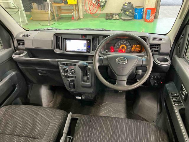 ハイゼットカーゴデッキバンＧ　ＳＡIII　４ＷＤナビ／ＢＴ／ＴＶ／ＣＤ／ＤＶＤ　前ドラレコ　ＥＴＣ　ＬＥＤヘッド／フォグランプ　キーレス　電動格納ドアミラー　パワーウインドウ　プライバシーガラス　オーバーヘッドシェルフ　衝突被害軽減ブレーキ（千葉県）の中古車