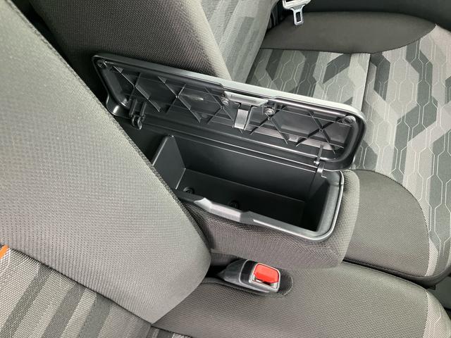 タントファンクロスターボ　エコアイドル非装着車ターボ　９型ナビ／ＴＶ／ＤＶＤ／ＢＴ／ＵＳＢ　全周囲カメラ　ＥＴＣ　両側電動スライドドア　ＬＥＤヘッドライト＆フォグランプ　オートライト　ＡＨＢ　シートヒーター　コーナーセンサー　ルーフレール　アルミ（千葉県）の中古車