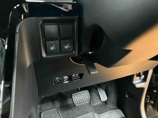 タントカスタムＸリミテッドスマアシ　ダイハツ予防安全機能　アダプティブクルーズコントロール　ビルトインＥＴＣ　オートブレーキホールド付き電動パーキング　前席シートヒーター　上下２段調整式デッキボード　ミラクルオープンドア（千葉県）の中古車