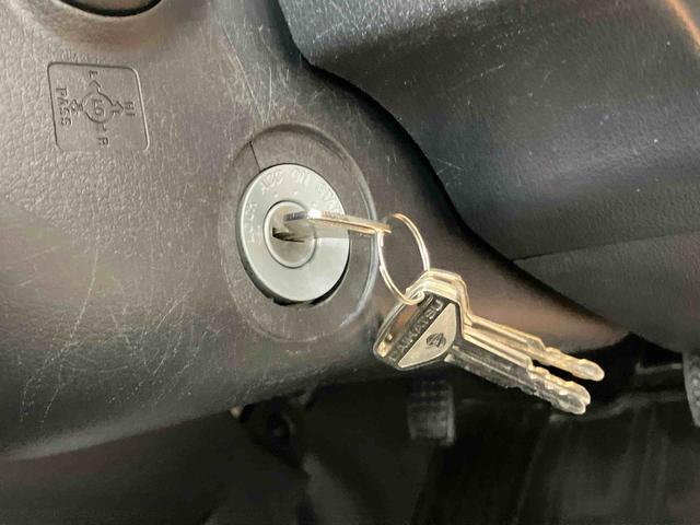 ハイゼットトラックスタンダードＳＡIIIｔ衝突被害軽減ブレーキ　横滑り防止装置　フルセグナビ　ブルートゥース対応　マニュアルレベリング機能付ＬＥＤヘッドライト　バニティーミラー付き運転席サンバイザー　ショッピングフック　大型センターコンソール（千葉県）の中古車