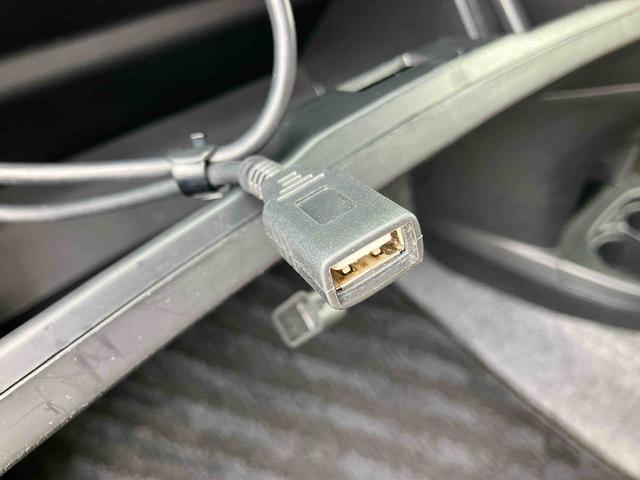 ミラココアココアＸナビ／ワンセグ／ＵＳＢ　オートエアコン　アイドリングストップ　電動格納ドアミラー　シートリフター　チルトステアリング　キーフリーシステム　盗難防止アラーム　ハロゲンヘッドランプ　足踏式駐車ブレーキ（千葉県）の中古車