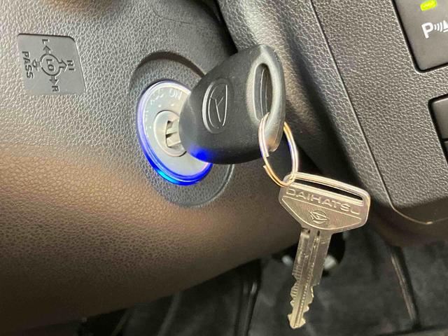 ミラトコットL SAIIIDVD/USBチューナー AUX接続 ブルートゥース対応 衝突被害軽減ブレーキ 横滑り防止装置 前後コーナーセンサー オートライト オートハイビーム マニュアルレベリング機能付LEDヘッドライト(千葉県)の中古車