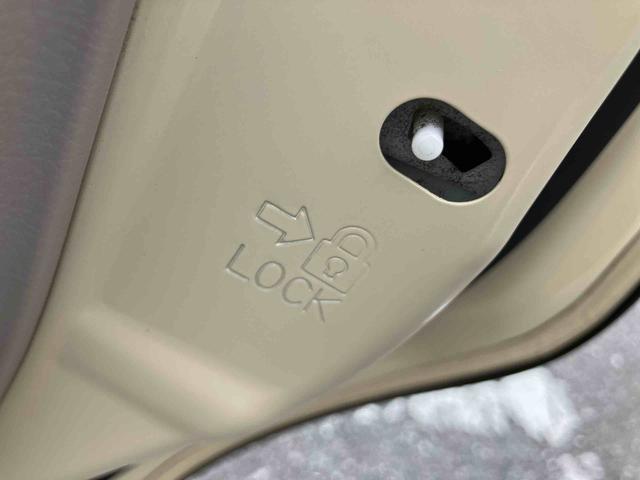 アルトラパンＸナビ／ＴＶ／ＤＶＤ／ＢＴ／ＵＳＢ　運転席シートヒーター　革ハンドル　スマートキー　ボタンスタート　衝突軽減装置　ハロゲンヘッドライト　オートライト　オートエアコン　足踏み式駐車ブレーキ　アルミホイール（千葉県）の中古車