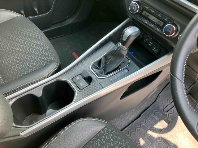 ロッキープレミアムＧ　ＨＥＶＨＥＶ　９型ＤＰＡ／ＴＶ／ＢＴ／ＵＳＢ　全周囲カメラ　ＥＴＣ　フルエアロ　ワイヤレス充電器　ＡＣ／１００Ｖ電源　全車速追従クルコン　ＬＥＤヘッドランプ　コーナーセンサ　電動駐車ブレーキ　アルミホイール（千葉県）の中古車