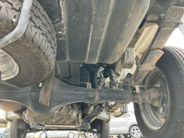ハイゼットトラックスタンダード　スマアシ非装着車電子制御式４ＷＤ　ＥＴＣ　フロントメッキガーニッシュ　バックソナー　横滑り防止装置　オートライト　スピーカー一体型ＡＭ／ＦＭラジオ　エアコン　パワステ　デュアルエアバッグ　アイドリングストップ（千葉県）の中古車