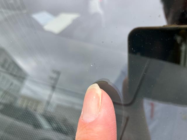 ハイゼットトラックスタンダード　スマアシ非装着車電子制御式４ＷＤ　ＥＴＣ　フロントメッキガーニッシュ　バックソナー　横滑り防止装置　オートライト　スピーカー一体型ＡＭ／ＦＭラジオ　エアコン　パワステ　デュアルエアバッグ　アイドリングストップ（千葉県）の中古車