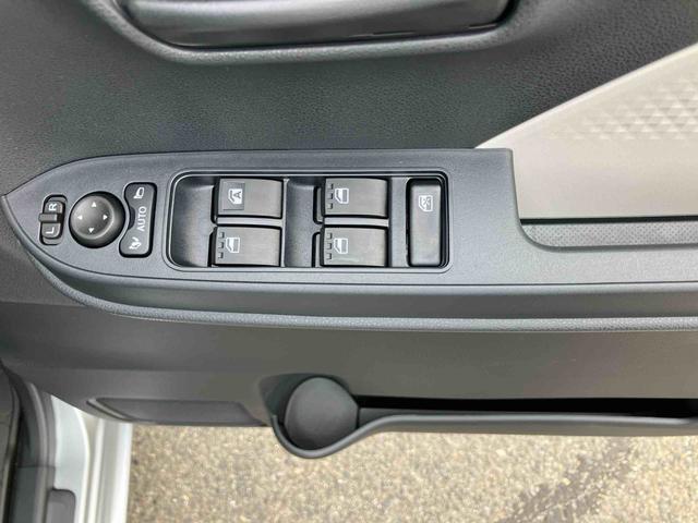 タントＸ衝突被害軽減ブレーキ　両側スライドドア（左側電動）　バックカメラ　ＬＥＤヘッドランプ　オートライト　オートハイビーム　電動駐車ブレーキ　シートヒーター　前後コーナーセンサー　ステアリモコン　キーフリー（千葉県）の中古車