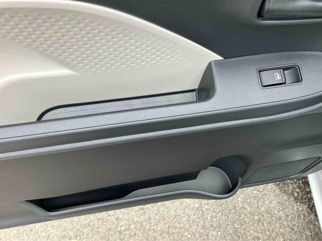 タントＸ衝突被害軽減ブレーキ　両側スライドドア（左側電動）　バックカメラ　ＬＥＤヘッドランプ　オートライト　オートハイビーム　電動駐車ブレーキ　シートヒーター　前後コーナーセンサー　ステアリモコン　キーフリー（千葉県）の中古車