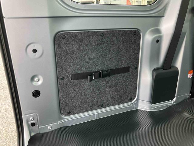 ハイゼットカーゴクルーズスマートアシスト 前後コーナーセンサー キーフリーシステム ボタンスタート 盗難防止警報 オートライト オートハイビーム オーバーヘッドシェルフ 電動格納ドアミラー スモークガラス LED大型荷室灯(千葉県)の中古車