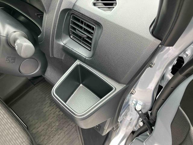 ハイゼットカーゴクルーズスマートアシスト　前後コーナーセンサー　キーフリーシステム　ボタンスタート　盗難防止警報　オートライト　オートハイビーム　オーバーヘッドシェルフ　電動格納ドアミラー　スモークガラス　ＬＥＤ大型荷室灯（千葉県）の中古車