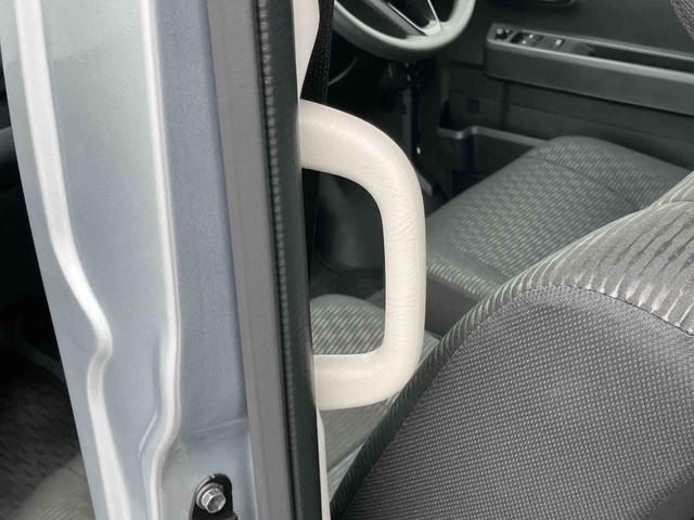 ハイゼットカーゴクルーズスマートアシスト　前後コーナーセンサー　キーフリーシステム　ボタンスタート　盗難防止警報　オートライト　オートハイビーム　オーバーヘッドシェルフ　電動格納ドアミラー　スモークガラス　ＬＥＤ大型荷室灯（千葉県）の中古車