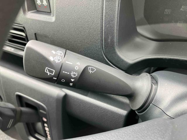 ハイゼットカーゴクルーズスマートアシスト　前後コーナーセンサー　キーフリーシステム　ボタンスタート　盗難防止警報　オートライト　オートハイビーム　オーバーヘッドシェルフ　電動格納ドアミラー　スモークガラス　ＬＥＤ大型荷室灯（千葉県）の中古車