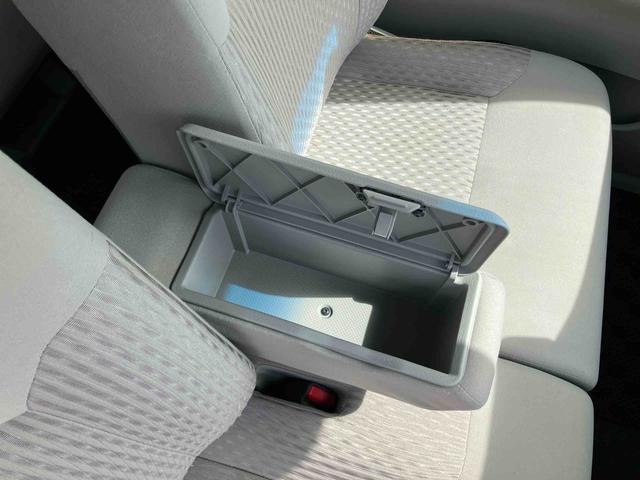 ムーヴL SAIIICDチューナー/AM:FMラジオ/AUX オートハイビーム トップシェイドガラス 衝突軽減装置 誤発進抑制制御 前席大型アームレスト付ベンチシート キーレスエントリー 盗難防止警報 チルトステアリング(千葉県)の中古車