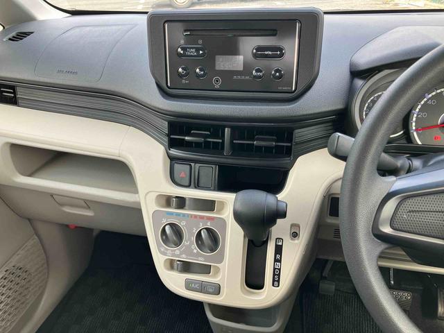 ムーヴL SAIIICDチューナー/AM:FMラジオ/AUX オートハイビーム トップシェイドガラス 衝突軽減装置 誤発進抑制制御 前席大型アームレスト付ベンチシート キーレスエントリー 盗難防止警報 チルトステアリング(千葉県)の中古車