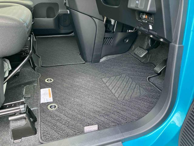 トールカスタムＧＥＴＣ　バックカメラ　全車速追従クルコン　ＬＥＤヘッドランプ　オートライト　オートハイビーム　衝突被害軽減ブレーキ　コーナーセンサー　電動駐車ブレーキ　革巻ハンドル　キーフリーシステム　アルミホイール（千葉県）の中古車