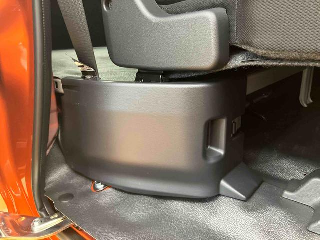 ハイゼットカーゴデラックススマアシ　ダイハツ予防安全機能　前後コーナーセンサー　キーレスエントリー　オーバーヘッドシェルフ　荷室作業灯　オートライト　オートハイビーム　マニュアルレベリング機能付ハロゲンヘッドライト（千葉県）の中古車
