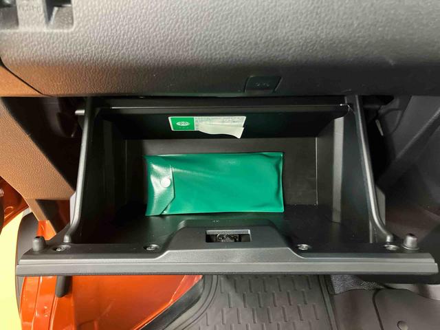 ハイゼットカーゴデラックススマアシ　ダイハツ予防安全機能　前後コーナーセンサー　キーレスエントリー　オーバーヘッドシェルフ　荷室作業灯　オートライト　オートハイビーム　マニュアルレベリング機能付ハロゲンヘッドライト（千葉県）の中古車
