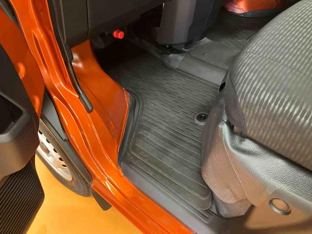 ハイゼットカーゴデラックススマアシ　ダイハツ予防安全機能　前後コーナーセンサー　キーレスエントリー　オーバーヘッドシェルフ　荷室作業灯　オートライト　オートハイビーム　マニュアルレベリング機能付ハロゲンヘッドライト（千葉県）の中古車