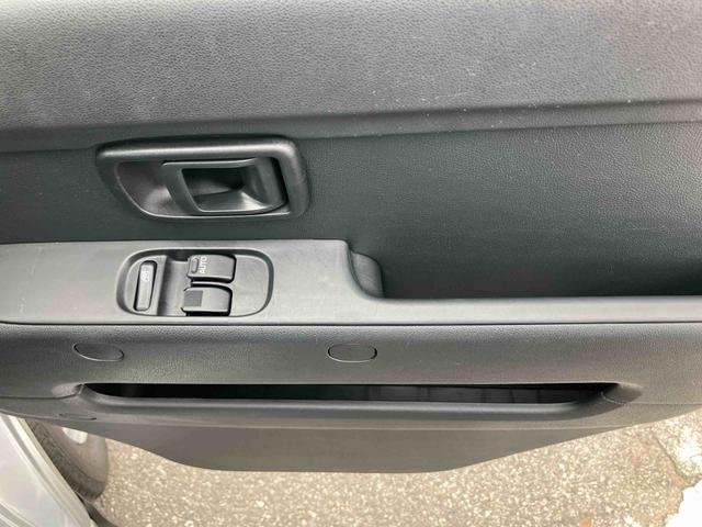 ハイゼットカーゴデラックスＳＡIIIＡＴ　ＬＥＤヘッドライト　スモークガラス　オーバーヘッドシェルフ　トップシェイドガラス　衝突回避支援装置　両側スライドドア　アイドリングストップ　リヤ障害物センサー　キーレスエントリー　集中ドアロック（千葉県）の中古車