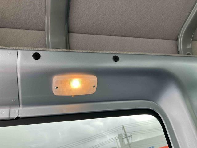ハイゼットカーゴデラックスＳＡIIIＡＴ　ＬＥＤヘッドライト　スモークガラス　オーバーヘッドシェルフ　トップシェイドガラス　衝突回避支援装置　両側スライドドア　アイドリングストップ　リヤ障害物センサー　キーレスエントリー　集中ドアロック（千葉県）の中古車