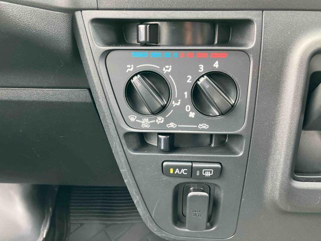 ハイゼットカーゴデラックスＳＡIIIＡＴ　ＬＥＤヘッドライト　スモークガラス　オーバーヘッドシェルフ　トップシェイドガラス　衝突回避支援装置　両側スライドドア　アイドリングストップ　リヤ障害物センサー　キーレスエントリー　集中ドアロック（千葉県）の中古車