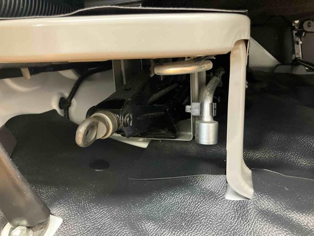 ハイゼットカーゴデラックススマアシ　ダイハツ予防安全機能　バックカメラ連動フルセグナビ　ＵＳＢ接続　ＨＤＭＩ接続　ブルートゥース対応　フロント．リヤドライブレコーダー連動　ビルトインＥＴＣ２．０　デジタルインナーミラー（千葉県）の中古車