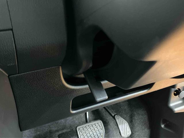 ムーヴキャンバスストライプスＧスマアシ　ダイハツ予防安全機能　前後コーナーセンサー　置きラクボックス　ホットカップホルダー　オートブレーキホールド付き電動パーキング　前席シートヒーター　バニティーミラー付き左右サンバイザー（千葉県）の中古車