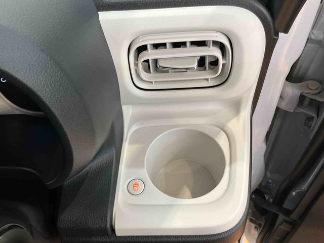 ムーヴキャンバスストライプスＧスマアシ　ダイハツ予防安全機能　前後コーナーセンサー　置きラクボックス　ホットカップホルダー　オートブレーキホールド付き電動パーキング　前席シートヒーター　バニティーミラー付き左右サンバイザー（千葉県）の中古車