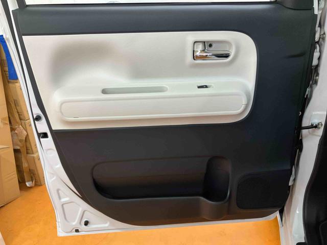 ムーヴキャンバスストライプスＧスマアシ　ダイハツ予防安全機能　前後コーナーセンサー　置きラクボックス　ホットカップホルダー　オートブレーキホールド付き電動パーキング　前席シートヒーター　バニティーミラー付き左右サンバイザー（千葉県）の中古車