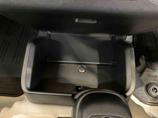 ハイゼットトラックスタンダードスマアシ　ダイハツ予防安全機能　オートライト　オートハイビーム　マニュアルレベリング機能付ハロゲンヘッドライト　助手席シートバックポケット＋ショッピングフック　スピーカー一体型ラジオチューナー（千葉県）の中古車