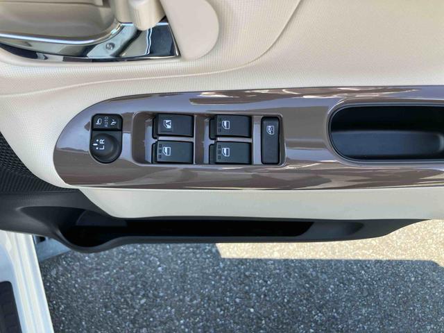 ムーヴキャンバスXメイクアップリミテッド SAIII8型ナビ/TV/DVD/BT/USB 全周囲カメラ 前後ドラレコ ETC 置楽BOX ハロゲンヘッドライト オートライト AHB スマアシ 両側電動スライド ボタンスタート 盗難防止警報 キーフリー(千葉県)の中古車