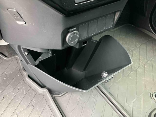 トールカスタムＧ９型ＤＰＡ／地デジ／ＢＴ／ＵＳＢ　バックカメラ　全車速追従クルコン　ＬＥＤヘッドライト　オートライト　ＡＨＢ　スマアシ　前後コーナーセンサー　電動駐車ブレーキ　キーフリー　革巻ハンドル　アルミホイール（千葉県）の中古車
