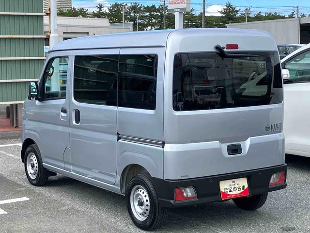 ハイゼットカーゴデラックスフロントドアスピーカー ラジオレス 衝突被害軽減ブレーキ コーナーセンサー オートライト プライバシーガラス フロントパワーウィンドウ オーバーヘッドシェルフ キーレスエントリー アイドリングストップ(千葉県)の中古車