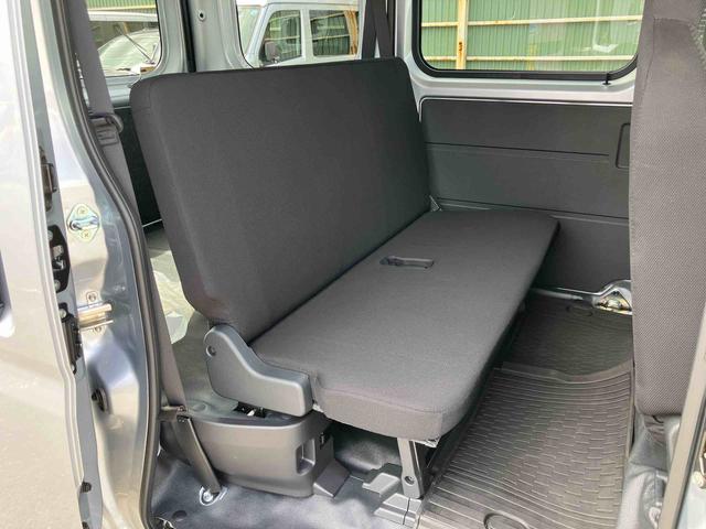 ハイゼットカーゴデラックスフロントドアスピーカー ラジオレス 衝突被害軽減ブレーキ コーナーセンサー オートライト プライバシーガラス フロントパワーウィンドウ オーバーヘッドシェルフ キーレスエントリー アイドリングストップ(千葉県)の中古車