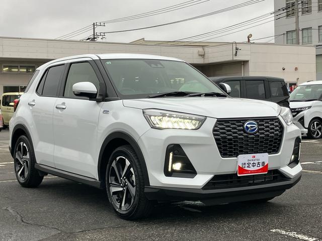 ロッキープレミアムＧ　ＨＥＶＨＥＶ　バックカメラ　全車速追従クルコン　ＬＥＤヘッドランプ　オートライト　ＡＤＢ　リヤフォグランプ　スマアシ　コーナーセンサー　シートヒーター　革巻ステアリング　電動駐車ブレーキ　キーフリー　アルミ（千葉県）の中古車