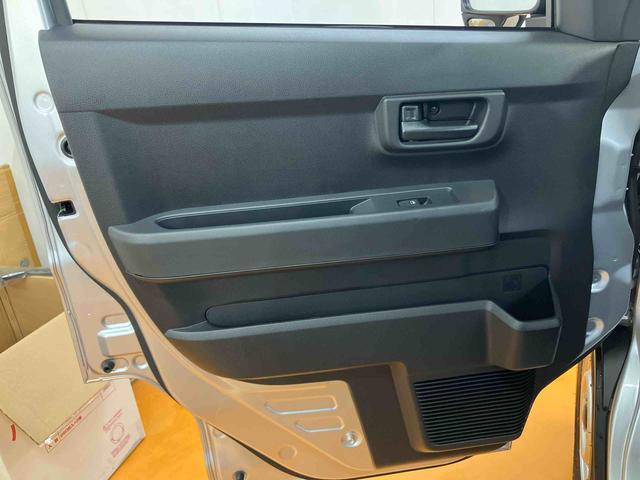 ハイゼットカーゴデラックススマアシ ダイハツ予防安全機能 前後コーナーセンサー オートライト オートハイビーム マニュアルレベリング機能付ハロゲンヘッドライト オーバーヘッドシェルフ スピーカー一体型ラジオチューナー(千葉県)の中古車