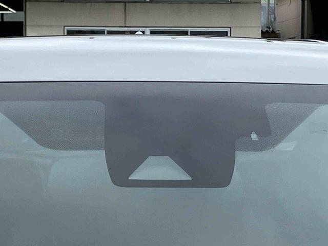 Ｃ−ＨＲＧ　モード　ネロ　セーフティプラスハイブリッド　ナビ／ＴＶ／ＢＴ／ＵＳＢ　ＥＴＣ　全周囲カメラ　全車速追従クルコン　ＬＥＤヘッドライト　オートライト　ＡＨＢ　シートヒーター　ドアイルミネーション　衝突軽減装置　コーナーセンサー　アルミ（千葉県）の中古車