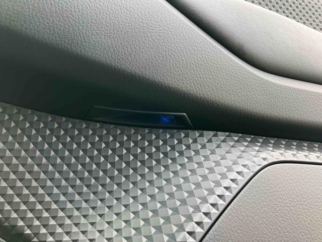 Ｃ−ＨＲＧ　モード　ネロ　セーフティプラスハイブリッド　ナビ／ＴＶ／ＢＴ／ＵＳＢ　ＥＴＣ　全周囲カメラ　全車速追従クルコン　ＬＥＤヘッドライト　オートライト　ＡＨＢ　シートヒーター　ドアイルミネーション　衝突軽減装置　コーナーセンサー　アルミ（千葉県）の中古車