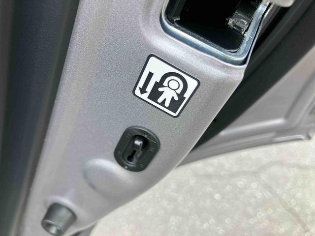 Ｃ−ＨＲＧ　モード　ネロ　セーフティプラスハイブリッド　ナビ／ＴＶ／ＢＴ／ＵＳＢ　ＥＴＣ　全周囲カメラ　全車速追従クルコン　ＬＥＤヘッドライト　オートライト　ＡＨＢ　シートヒーター　ドアイルミネーション　衝突軽減装置　コーナーセンサー　アルミ（千葉県）の中古車