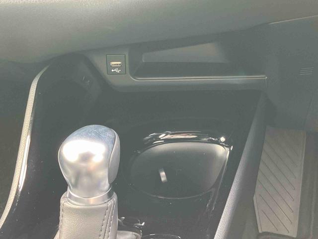Ｃ−ＨＲＧ　モード　ネロ　セーフティプラスハイブリッド　ナビ／ＴＶ／ＢＴ／ＵＳＢ　ＥＴＣ　全周囲カメラ　全車速追従クルコン　ＬＥＤヘッドライト　オートライト　ＡＨＢ　シートヒーター　ドアイルミネーション　衝突軽減装置　コーナーセンサー　アルミ（千葉県）の中古車