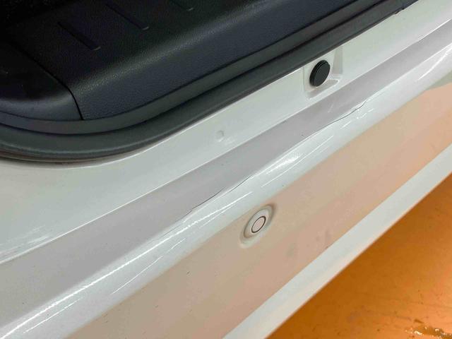ムーヴキャンバスＬ　ＳＡIII衝突被害軽減ブレーキ　横滑り防止装置　ＣＤラジオチューナー　ＡＵＸ接続　オートハイビーム　マニュアルレベリング機能付ハロゲンヘッドライト　キーレスエントリー　助手席シートアンダートレイ（千葉県）の中古車
