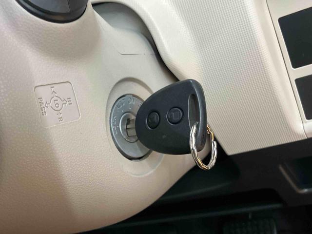 ムーヴキャンバスＬ　ＳＡIII衝突被害軽減ブレーキ　横滑り防止装置　ＣＤラジオチューナー　ＡＵＸ接続　オートハイビーム　マニュアルレベリング機能付ハロゲンヘッドライト　キーレスエントリー　助手席シートアンダートレイ（千葉県）の中古車