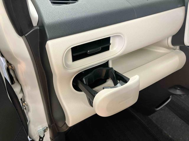ムーヴキャンバスＬ　ＳＡIII衝突被害軽減ブレーキ　横滑り防止装置　ＣＤラジオチューナー　ＡＵＸ接続　オートハイビーム　マニュアルレベリング機能付ハロゲンヘッドライト　キーレスエントリー　助手席シートアンダートレイ（千葉県）の中古車